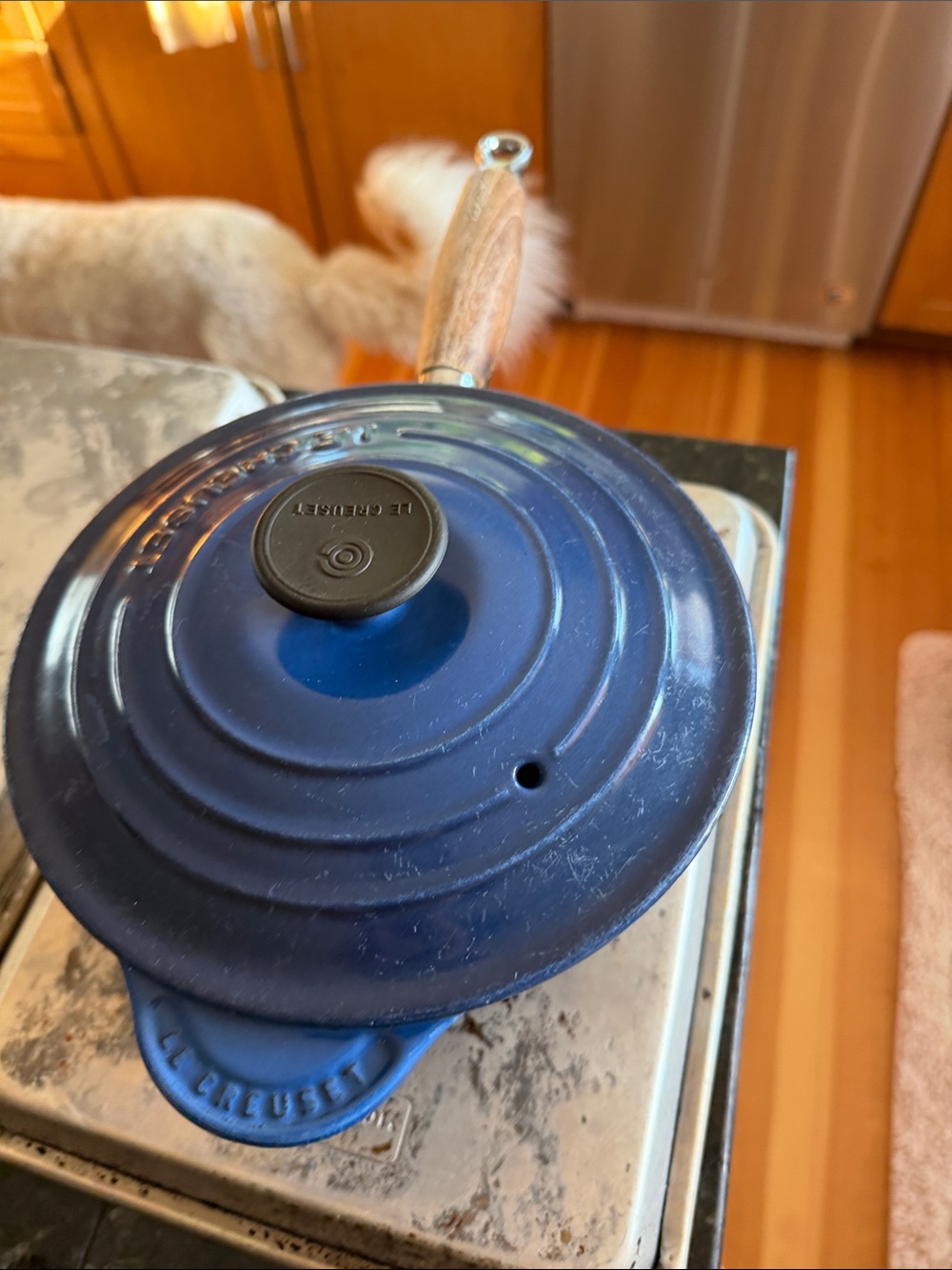 Le creuset sauce pan and lid